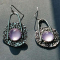Boho oorbellen met paarse steen van sterling zilver