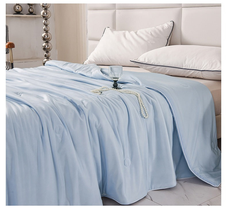 Cooling Summer Quilt – Lightweight Ice Silk Duvet for Warm Nights