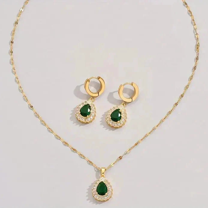 Set van ketting met kristallen druppelhanger en oorringen