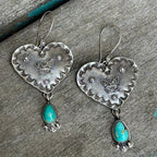 Ambachtelijke boho oorbellen met turquoise hart en vlinder
