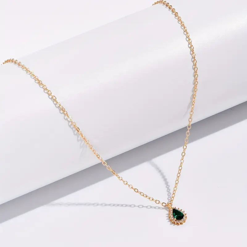 Fine Gold-Tone Necklace with Tiny Dark Stone