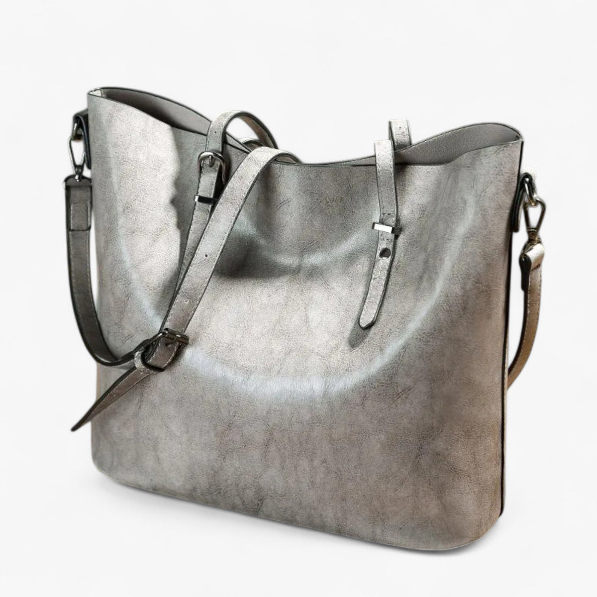 Discreet Refined Everyday Shoulder Bag for All Seasons