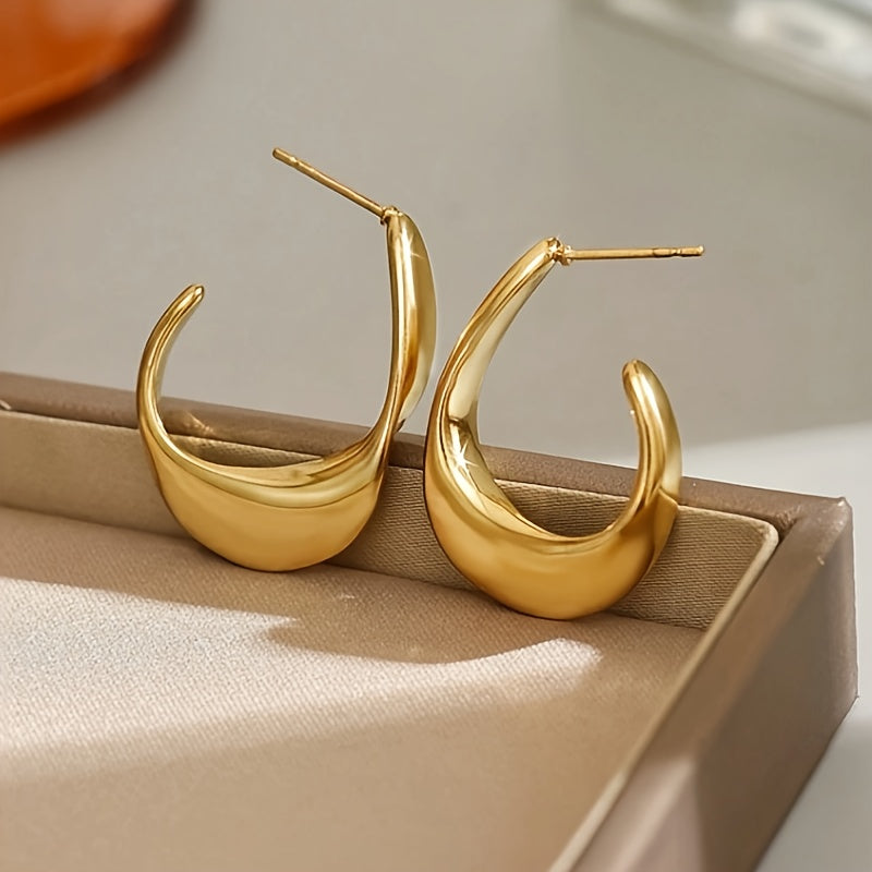 Sculpted Crescent Hoop Earrings in Gold Tone