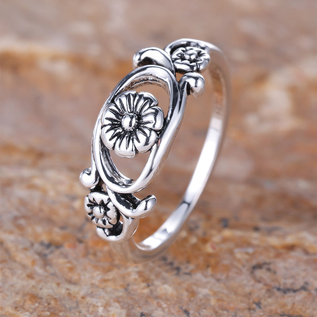 Vintage-Style Bohemian Silver-Plated Flower Ring