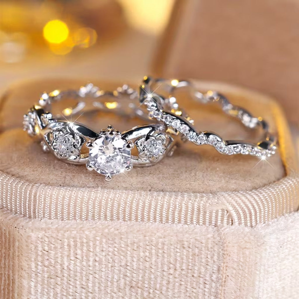 Zilverkleurige ringenset met kristal, solitair en eternitybanden