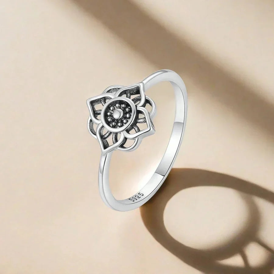 Vintage Silver-Tone Lotus Flower Ring
