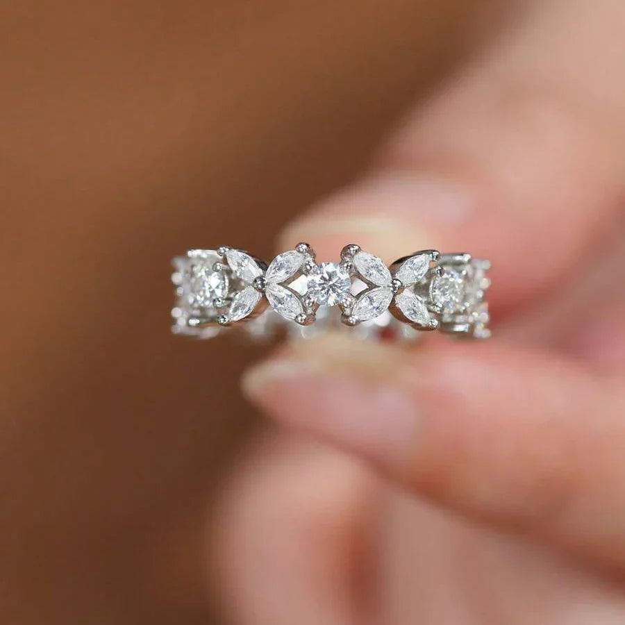 Shiny Marquise Zirconia Inlaid Ring
