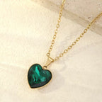 Ketting met harthanger in drie kleuren