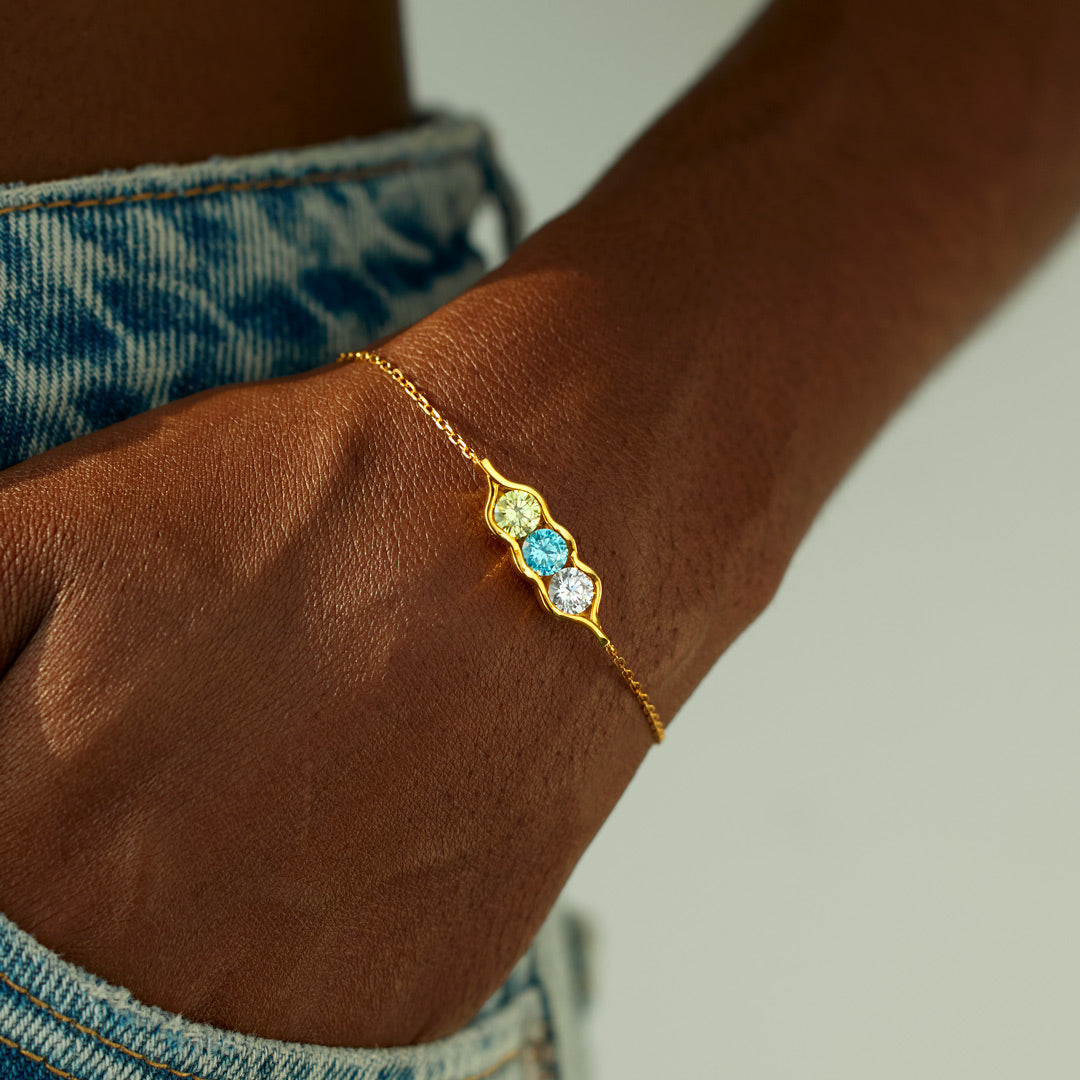 Personalised Peas in a Pod Birthstone Bracelet