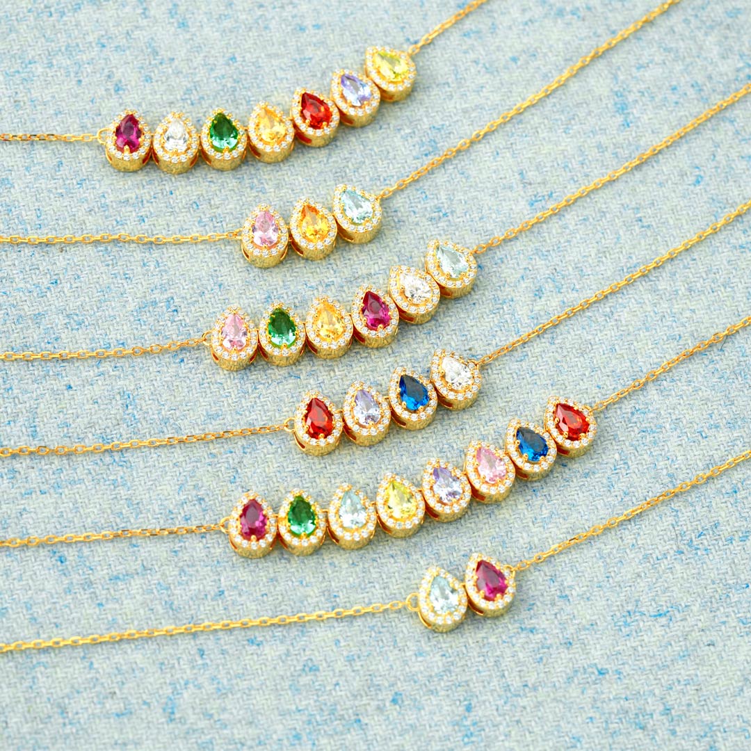 Druppelketting met geboortestenen van het gezin