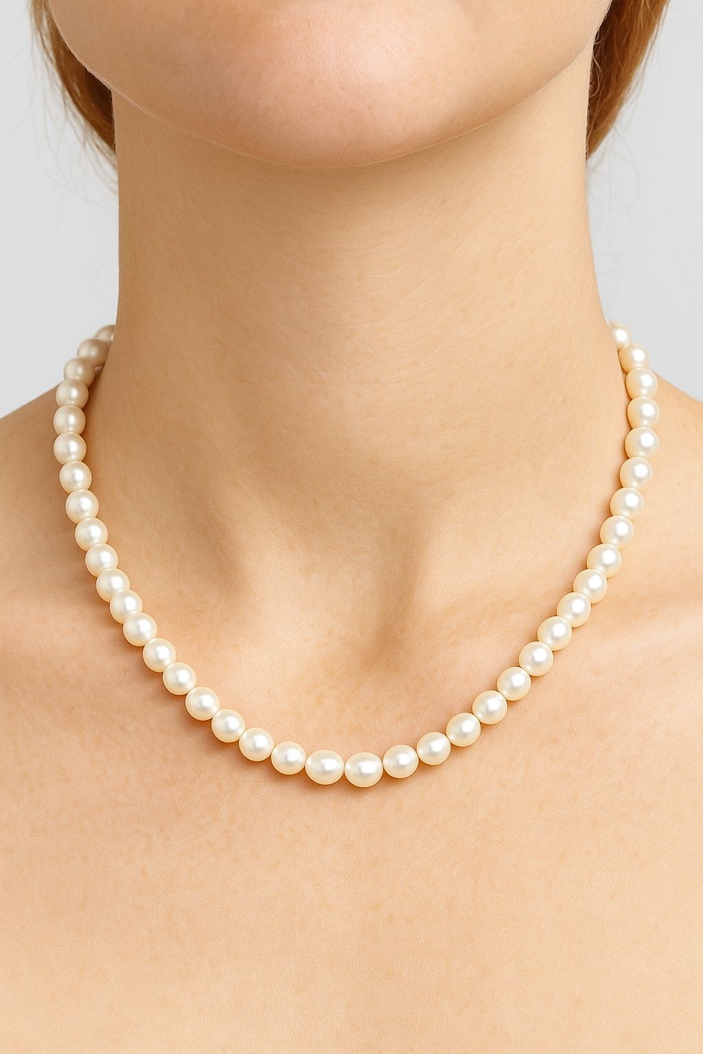 Klassieke parelketting met gelijkmatige streng