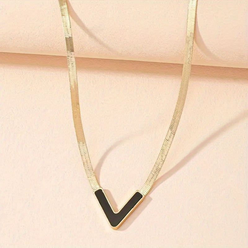 Minimalist V-Shaped Chain Pendant Necklace