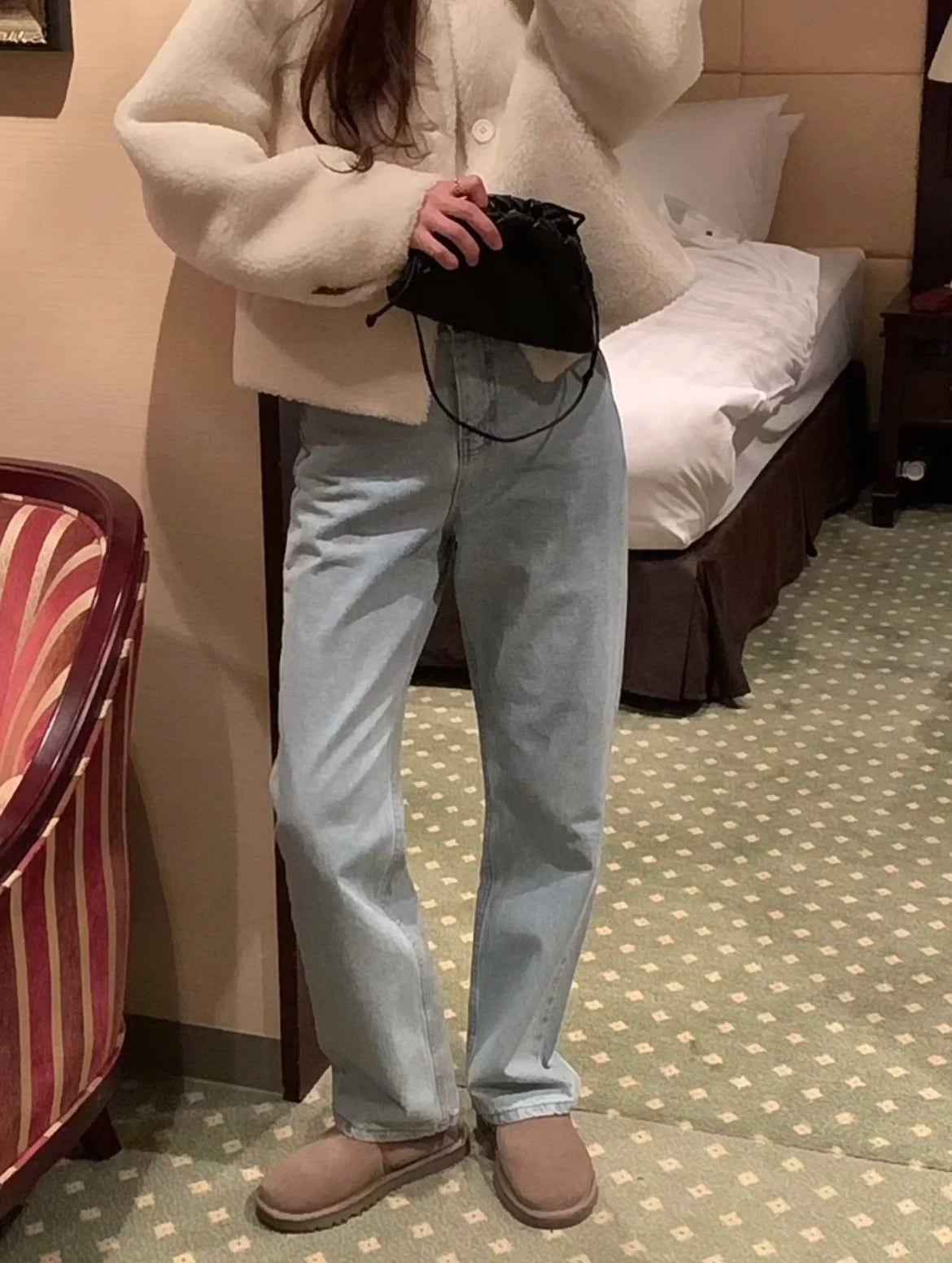 Long-Sleeve Winter Coat with Smooth Minimal Finishing