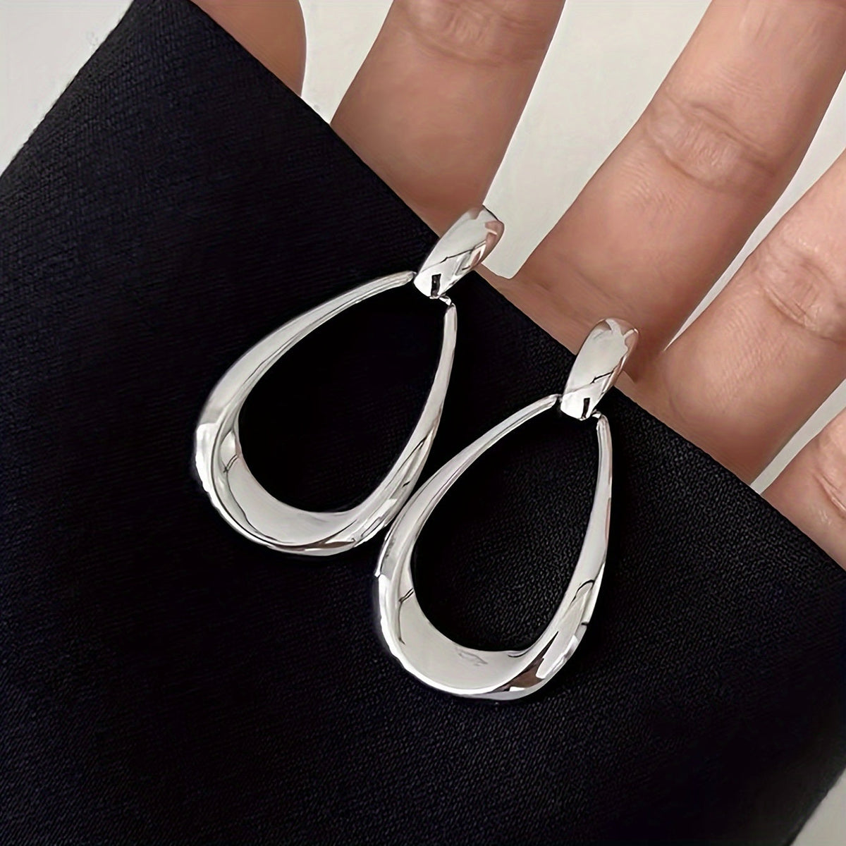 Polished Teardrop Dangle Earrings