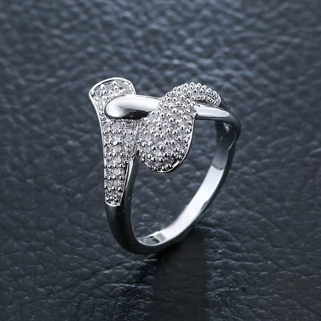 Pavé Knot Ring