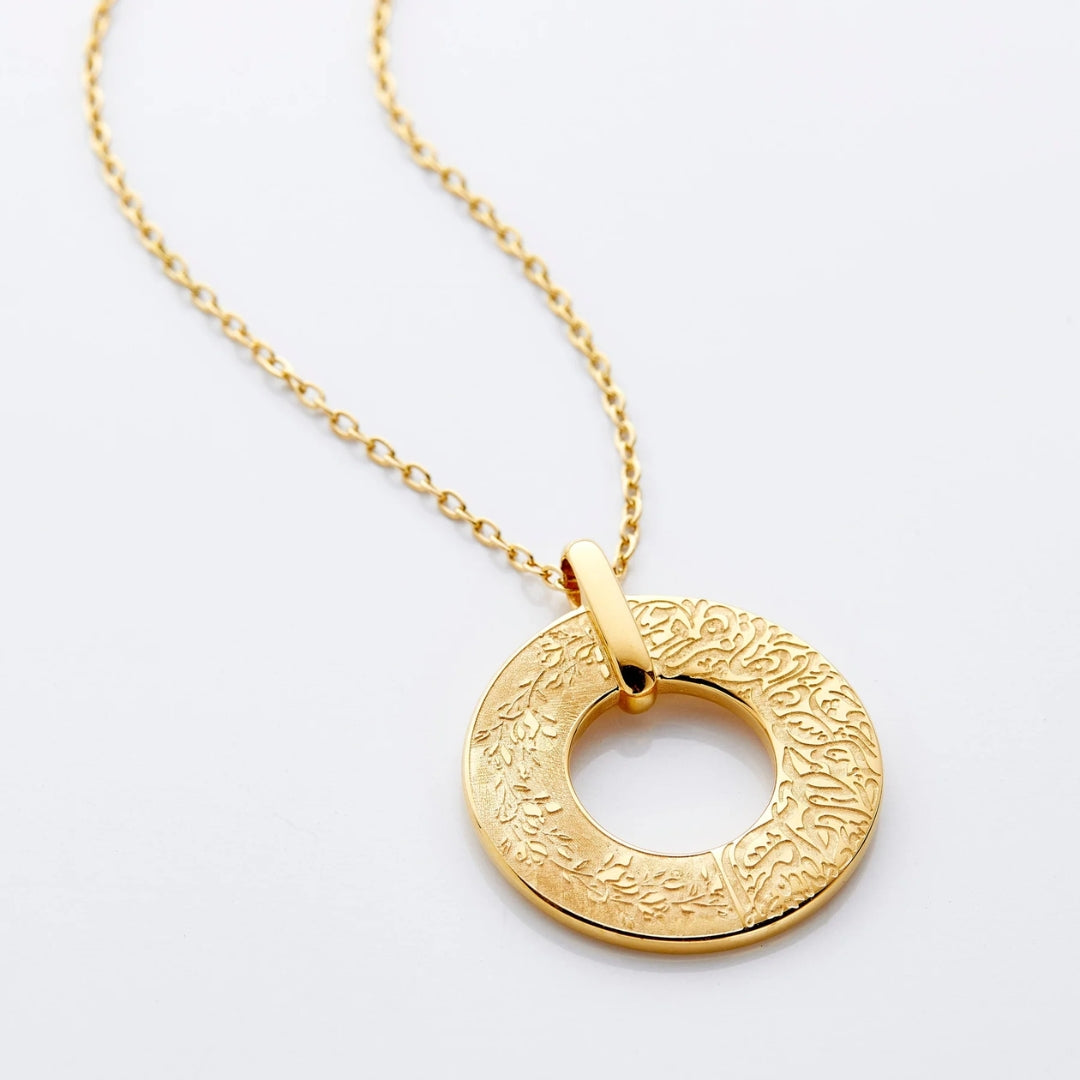 Goudkleurige ketting met cirkelhanger