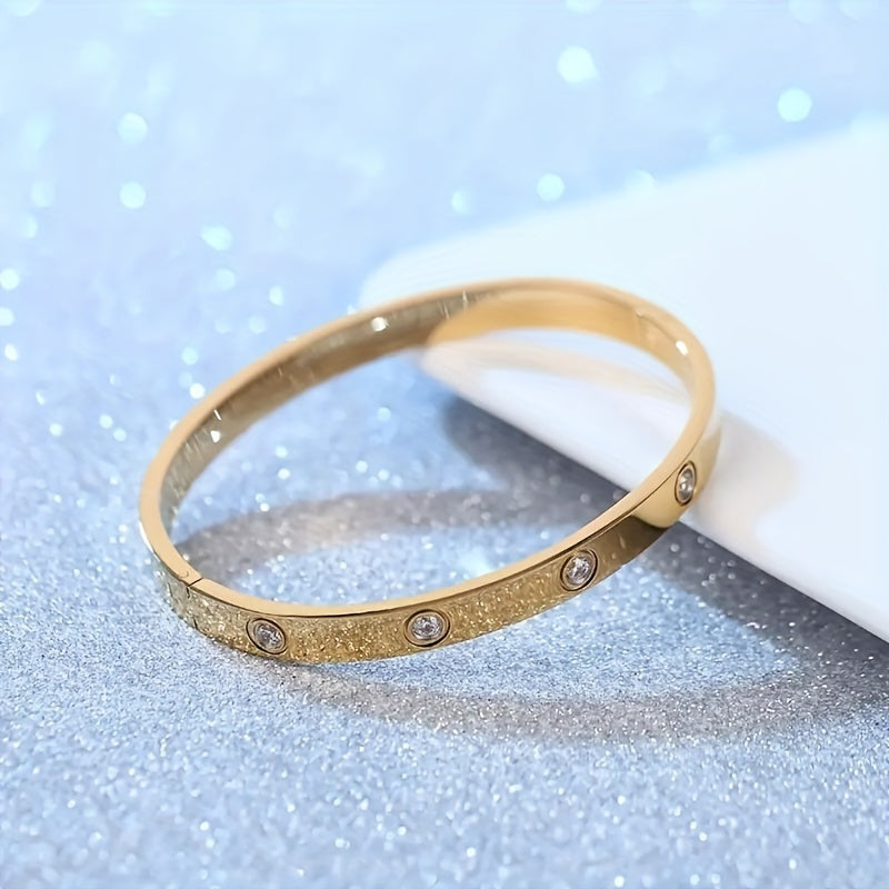 Classic Bracelet in Three Tones