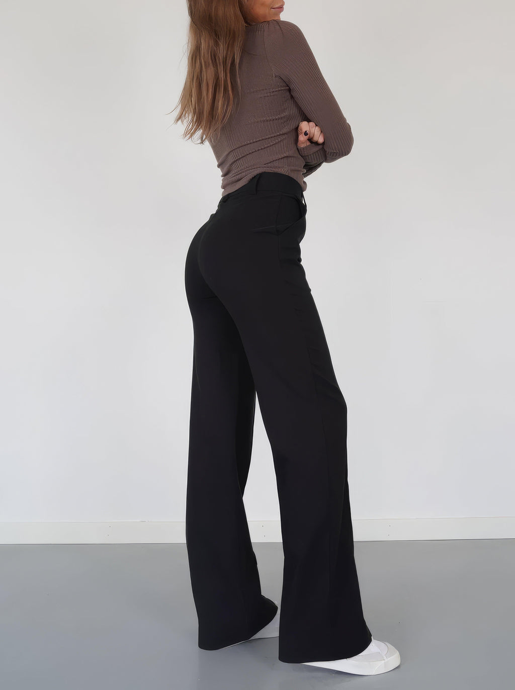 Women's Wide-Leg Trousers with Front Seam Detail