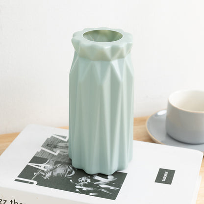 Nordic Style Plastic Decorative Vase – Break-Resistant, Lightweight, Multiple Colours