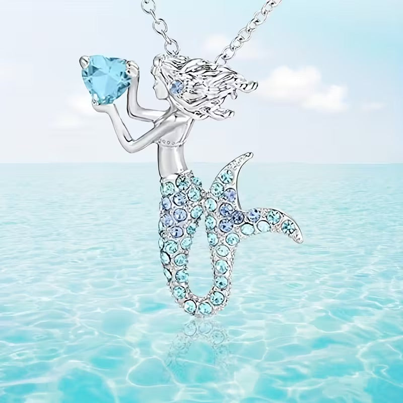 Ketting met kristallen zeemeerminhanger