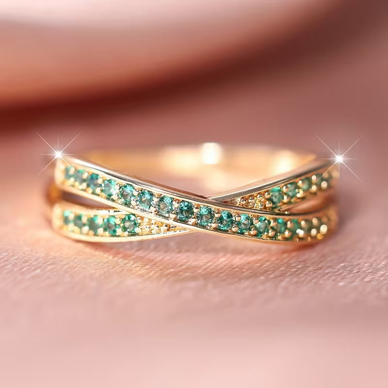 Emerald-Look Flowing Ring in Gold Tone