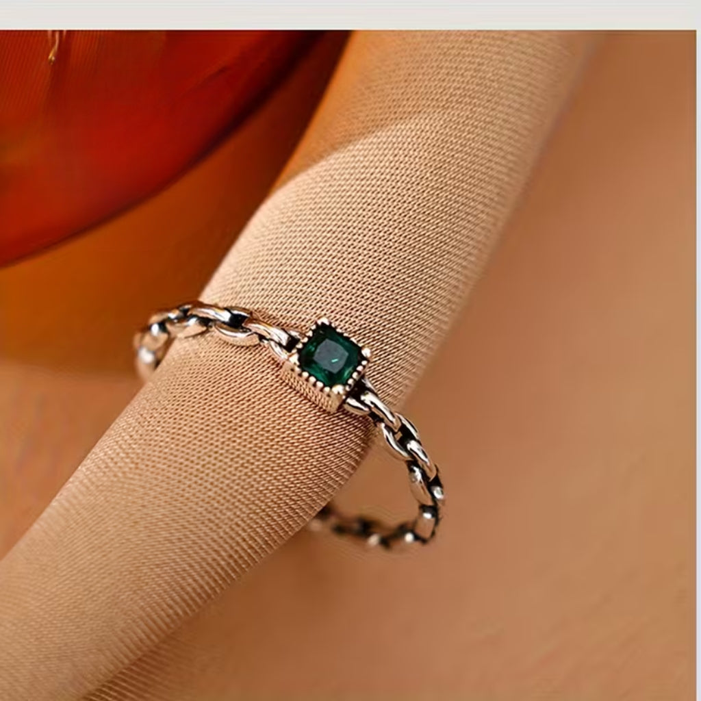 Adjustable Emerald-Look Chain Ring