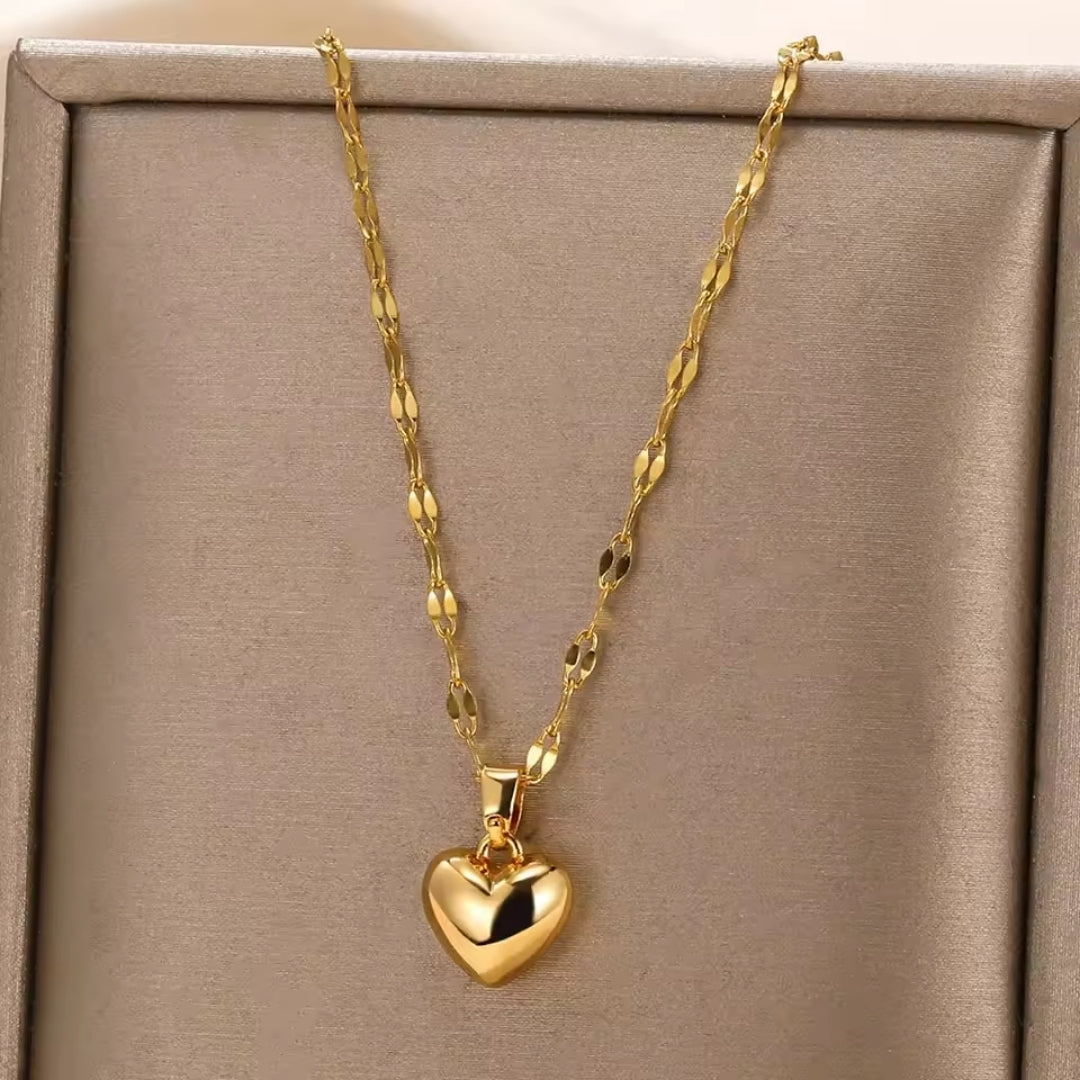 Goudkleurige hartketting