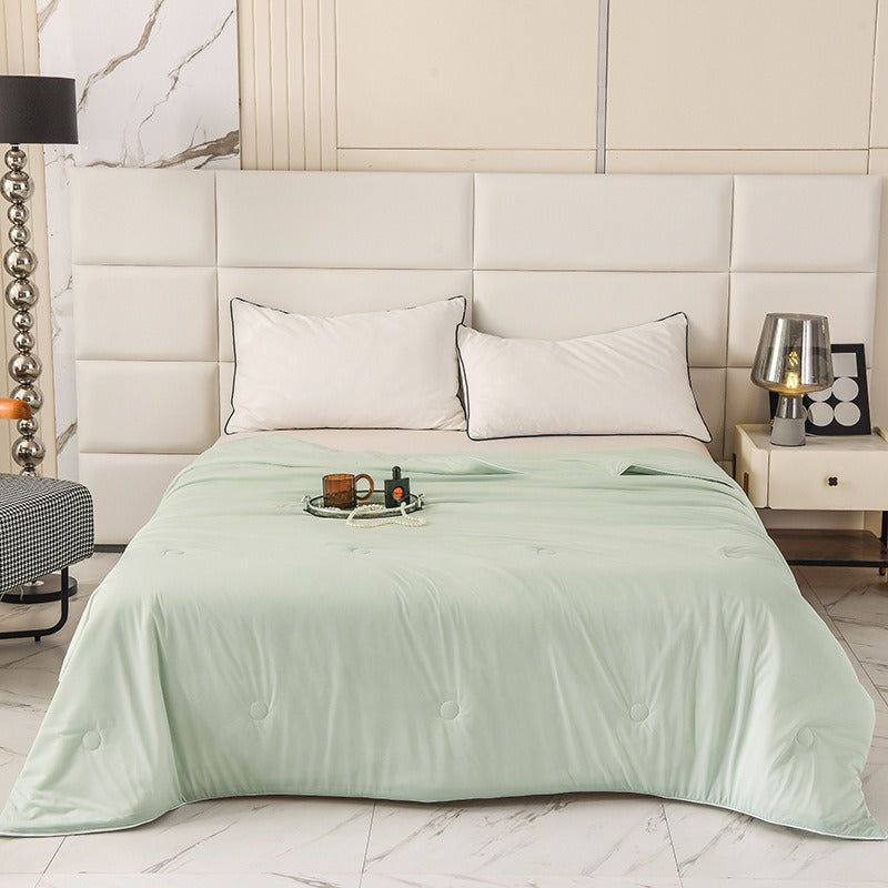 Cooling Summer Quilt – Lightweight Ice Silk Duvet for Warm Nights