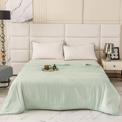 Cooling Summer Quilt – Lightweight Ice Silk Duvet for Warm Nights