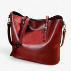 Discreet Refined Everyday Shoulder Bag for All Seasons