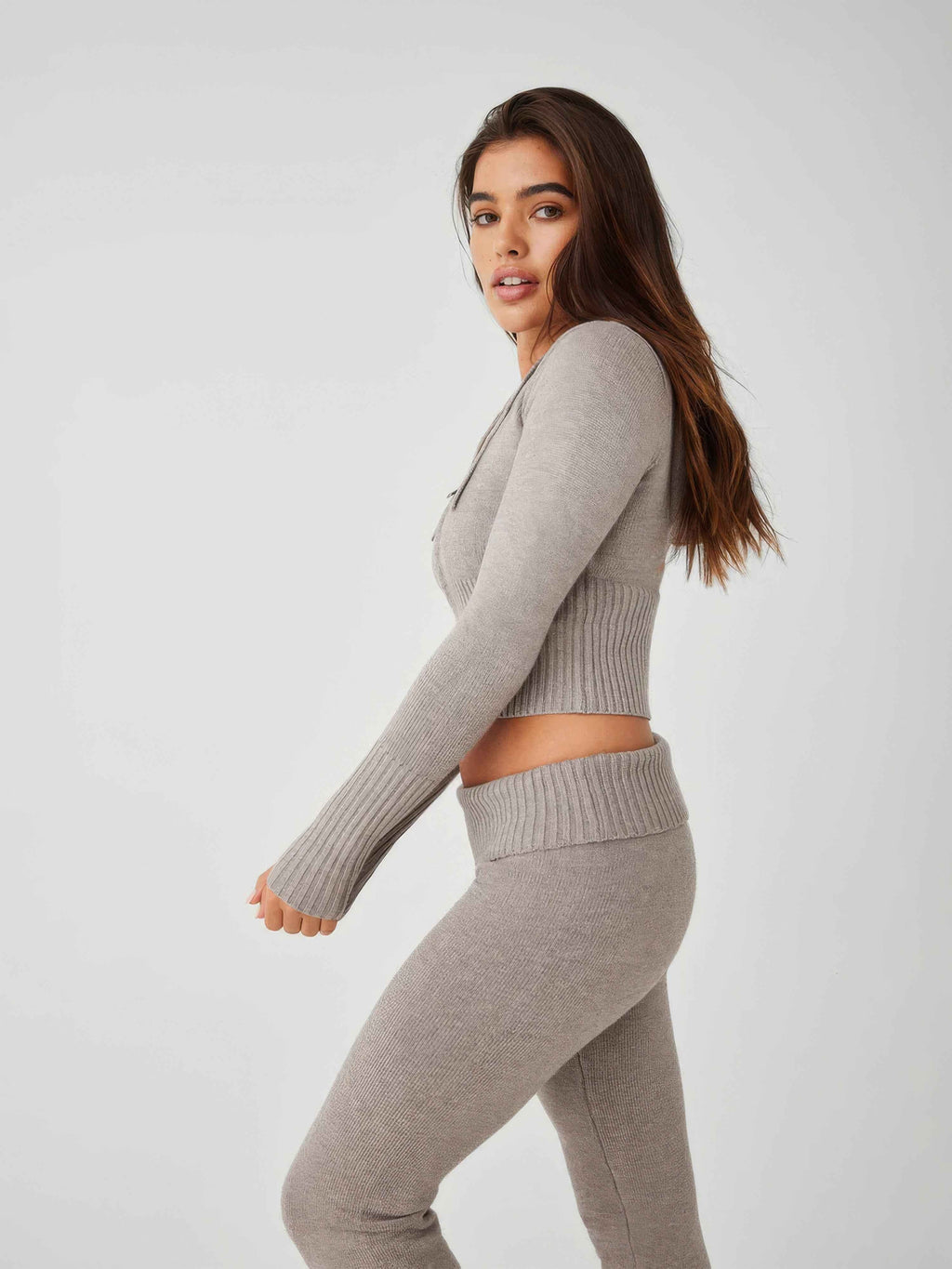 Soft Knit Two-Piece Set with Relaxed Top and Matching Trousers