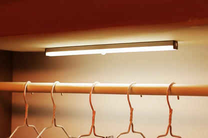 Draadloze bewegingssensor kastverlichting – Oplaadbare LED onderkast- & kledingkastverlichting