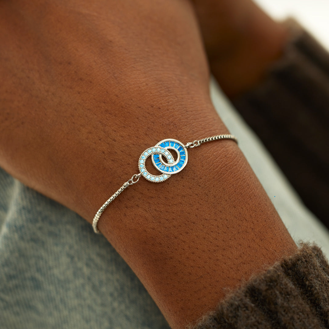 Mother and Daughter Linking Circles Bracelet