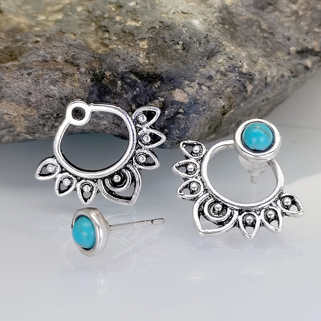 Verzilverde mandala-oorknopjes met turquoise