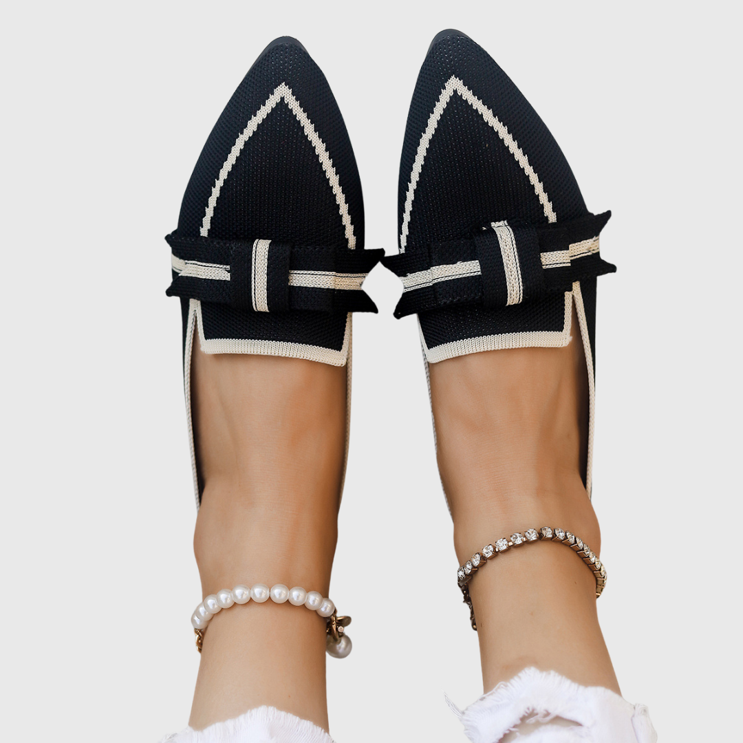 Platte loafers met knoopdetail en makkelijke instap