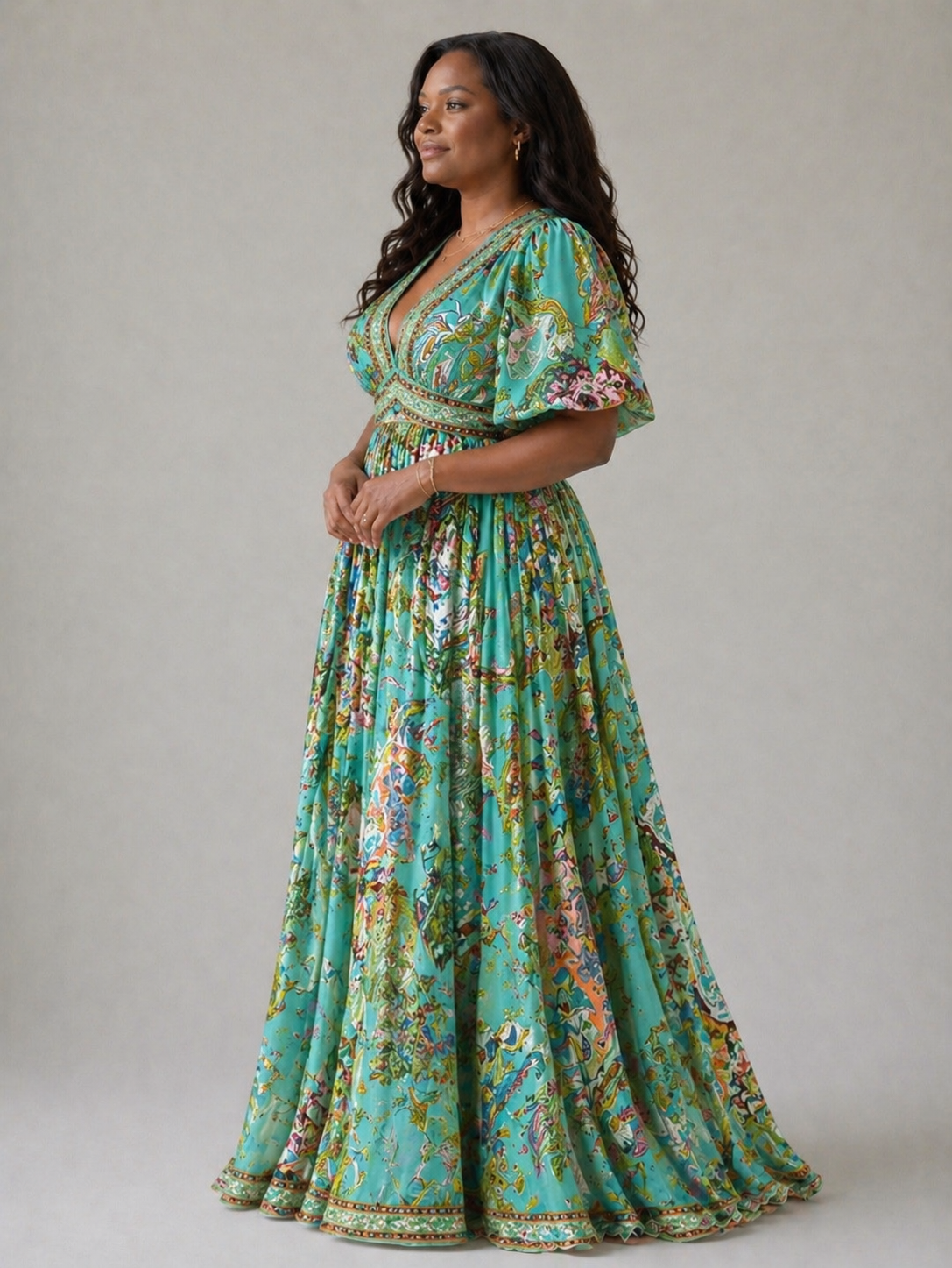 Maxi-jurk met pofmouwen, V-hals en vloeiende rok