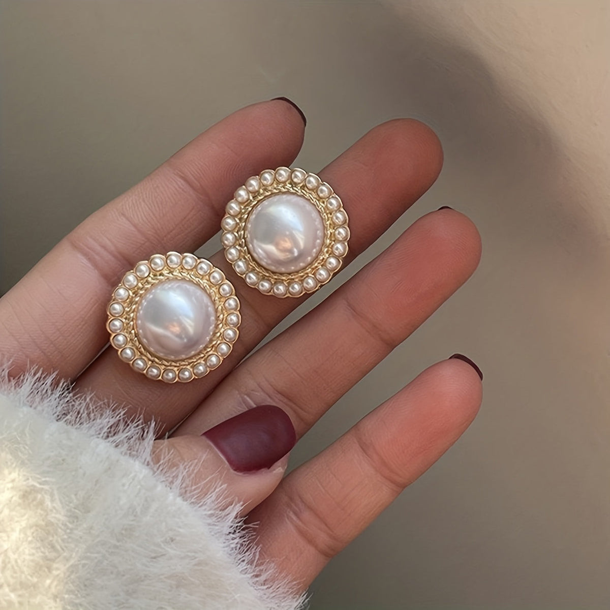 Brincos Pendentes Dourados com Pérola Estilo Vintage