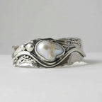 Vintage-Style Wave White Stone Silver-Plated Ring