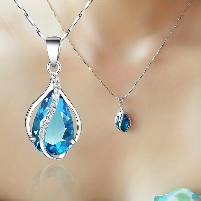 Blue Teardrop Stone Pendant Necklace in Silver Tone