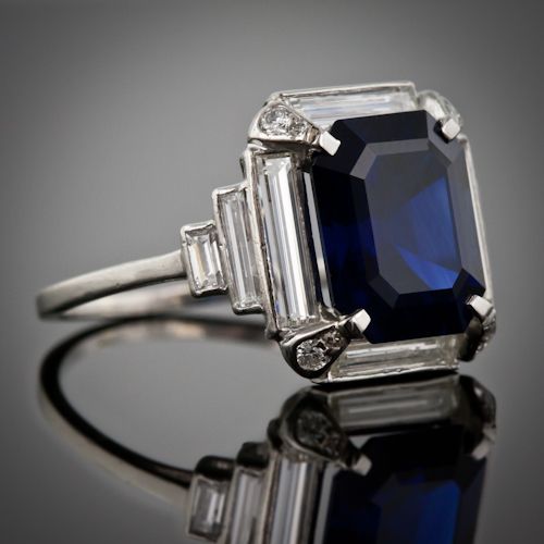 Vintage-Style Blue Cube Glass Silver-Tone Ring