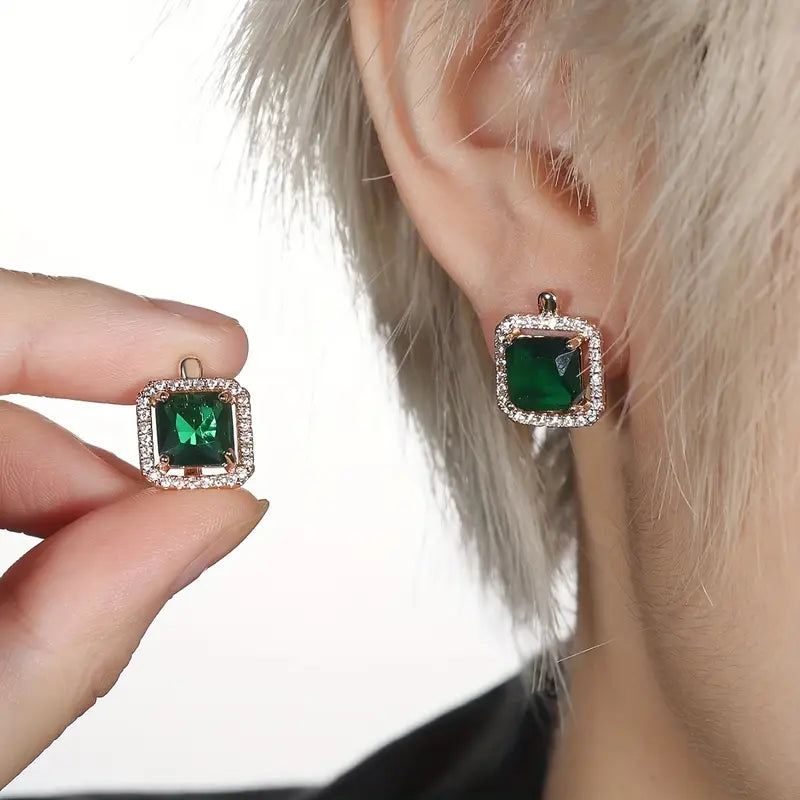 Halo-oorbellen met groene vierkante zirkonia en klapsluiting