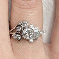 Kristallijne zilverkleurige golvende ring in vintagestijl
