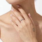 Ring met oneindigheidsknoop in sterling zilver