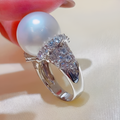 Ring met witte parel en diamantlook