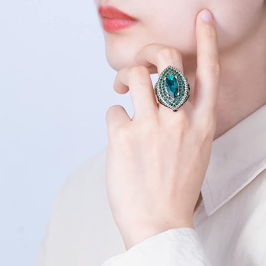 Regent-ring met smaragdlook in goudkleur