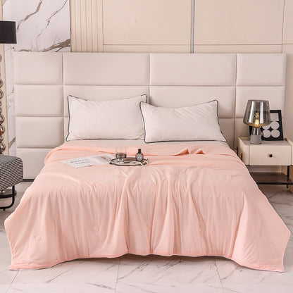 Cooling Summer Quilt – Lightweight Ice Silk Duvet for Warm Nights