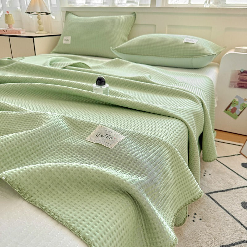 Cooling Summer Blanket Set – Double-Sided Ice Silk Throw with Pillowcases