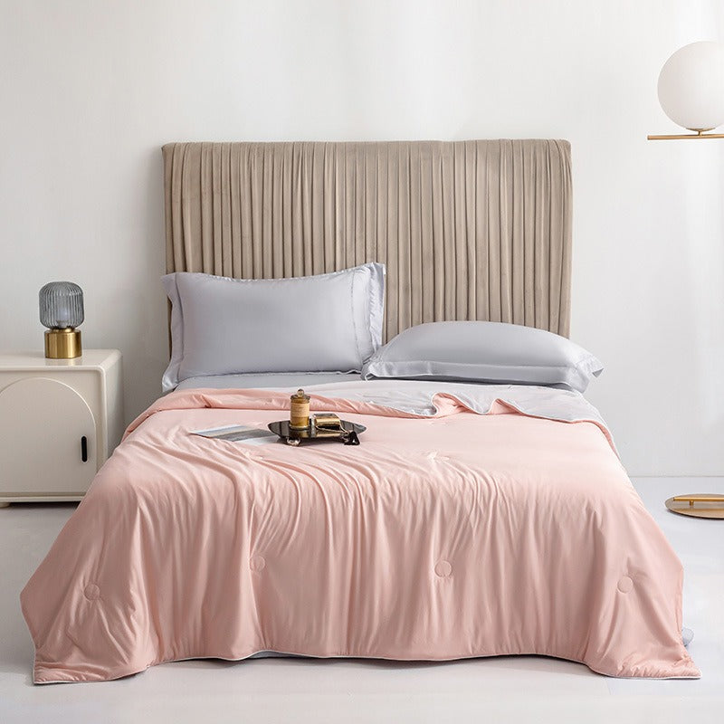 Cooling Summer Blanket – Lightweight Ice Silk Throw for Bed & Sofa