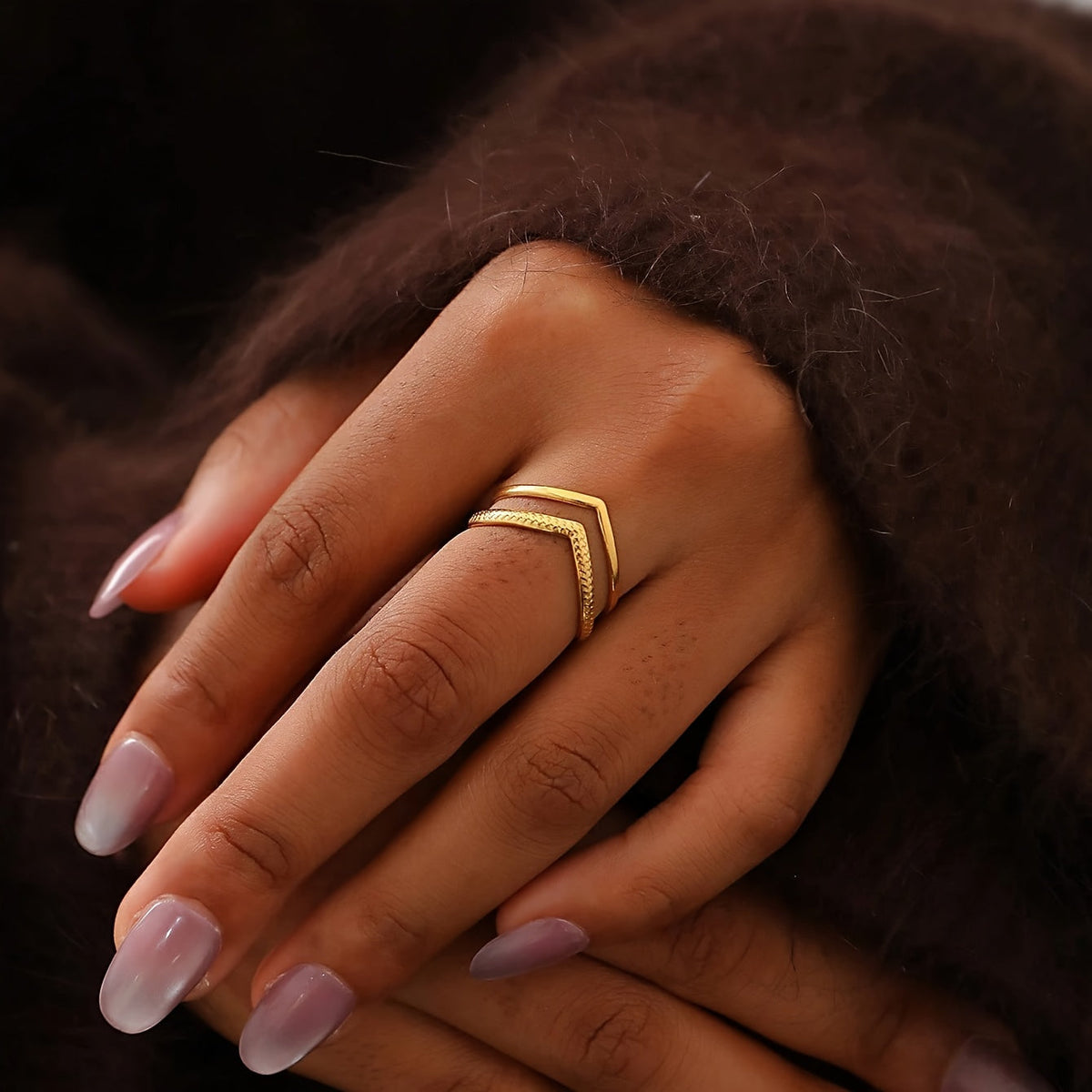 Adjustable Double-Layer V-Shaped Statement Ring