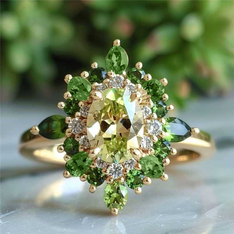 Vintage Two-Tone Green Zirconia Ring